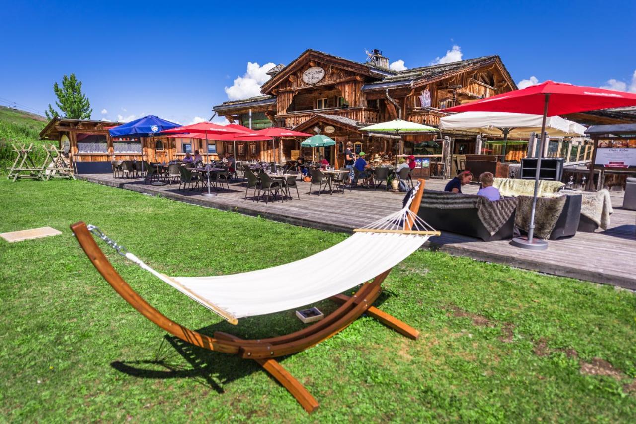 Hôtel 3 étoiles -Restaurant Le Pilatus Courchevel Extérieur photo