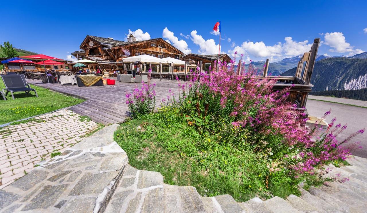 Hôtel 3 étoiles -Restaurant Le Pilatus Courchevel Extérieur photo